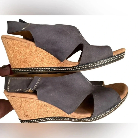 Clarks soft cushion cork wedge heel - Picture 6 of 11